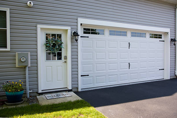 24/7 Emergency Garage Door Roller Replacement experts in West, TX